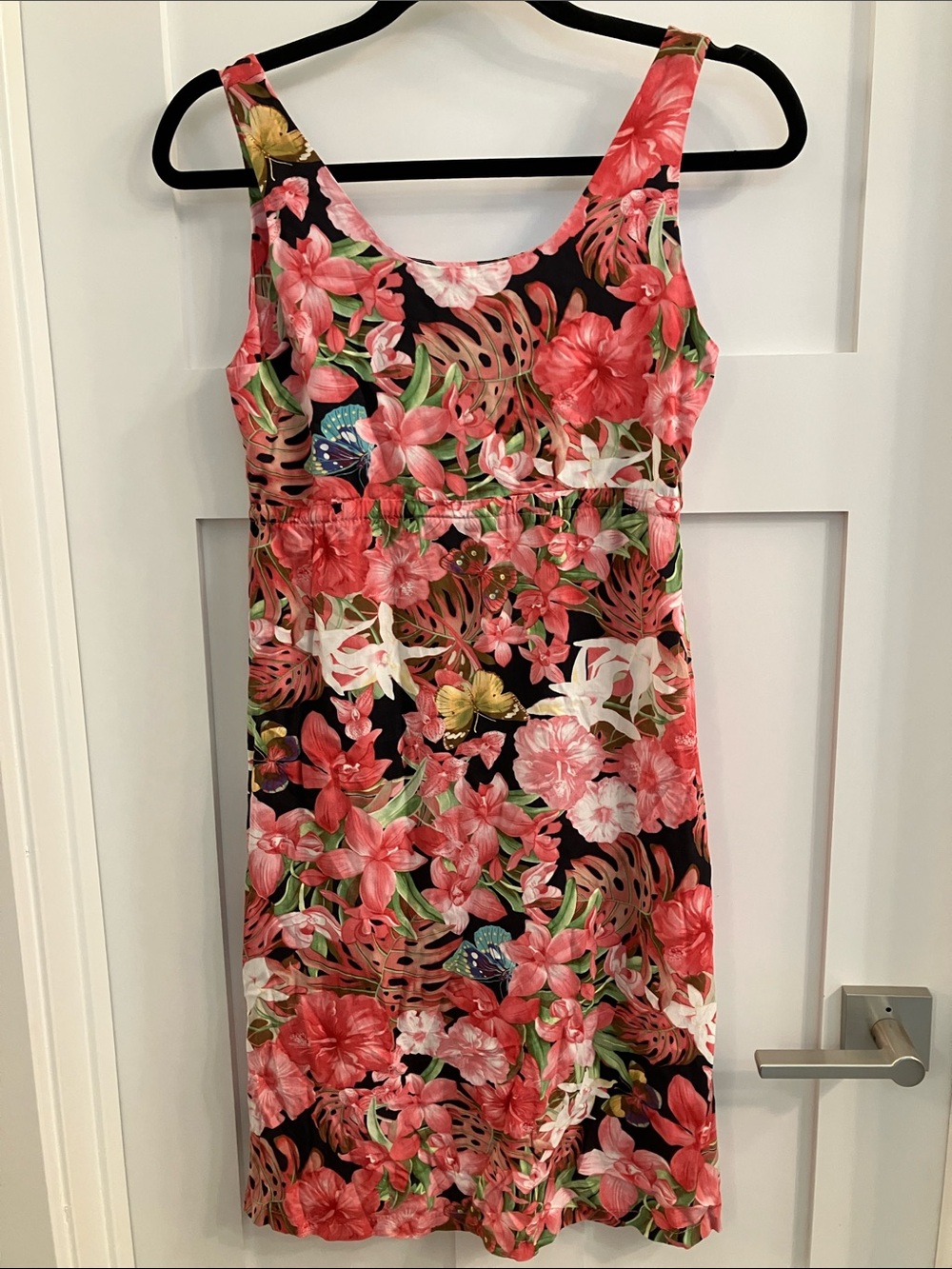 Puanani Sleeveless Tropical Print dress